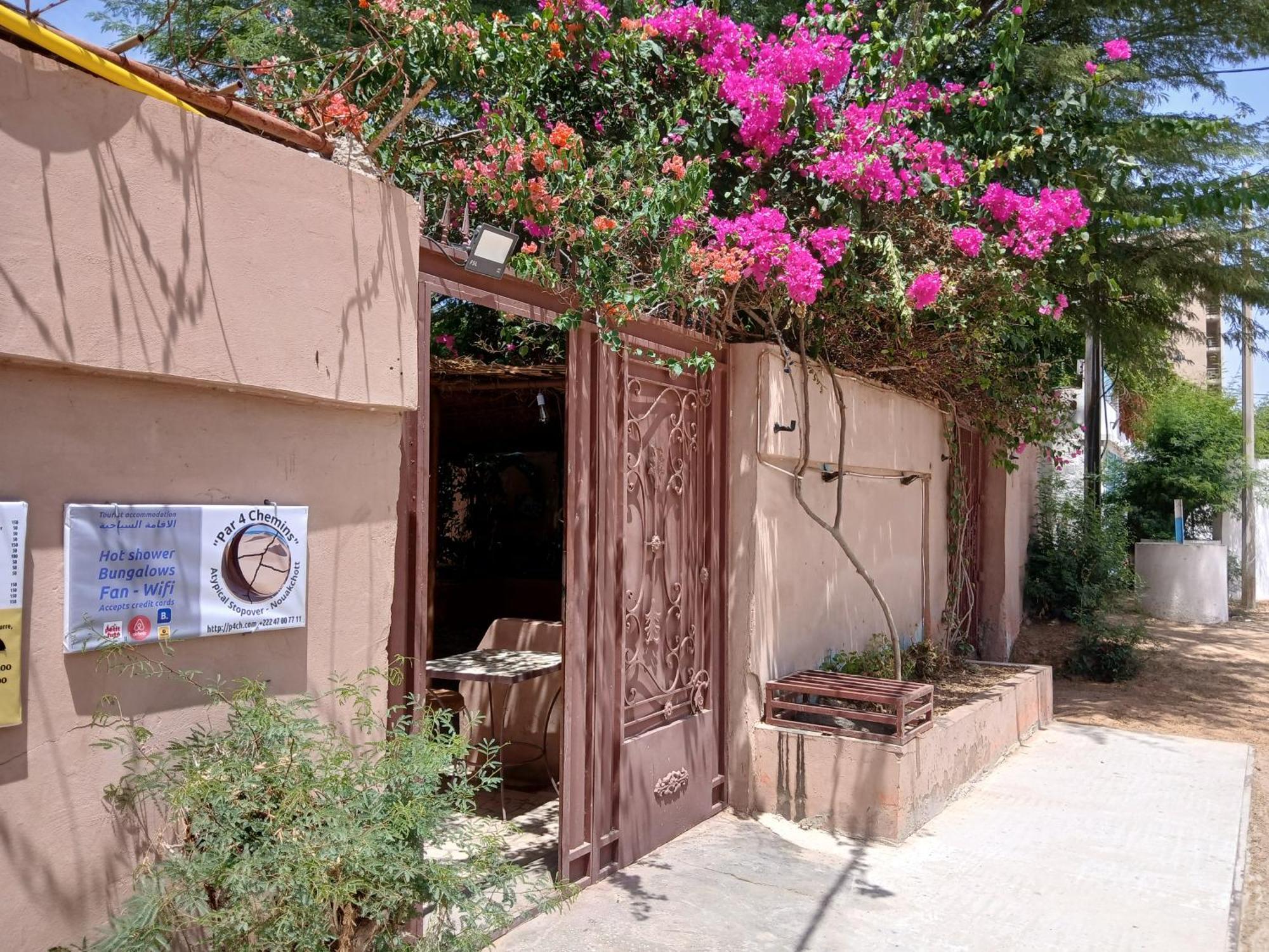 "Par 4 Chemins" - Atypical Stopover Nouakchott Dış mekan fotoğraf