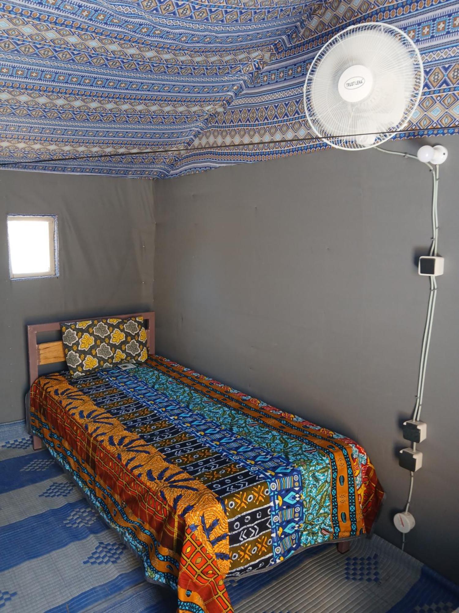 "Par 4 Chemins" - Atypical Stopover Nouakchott Dış mekan fotoğraf