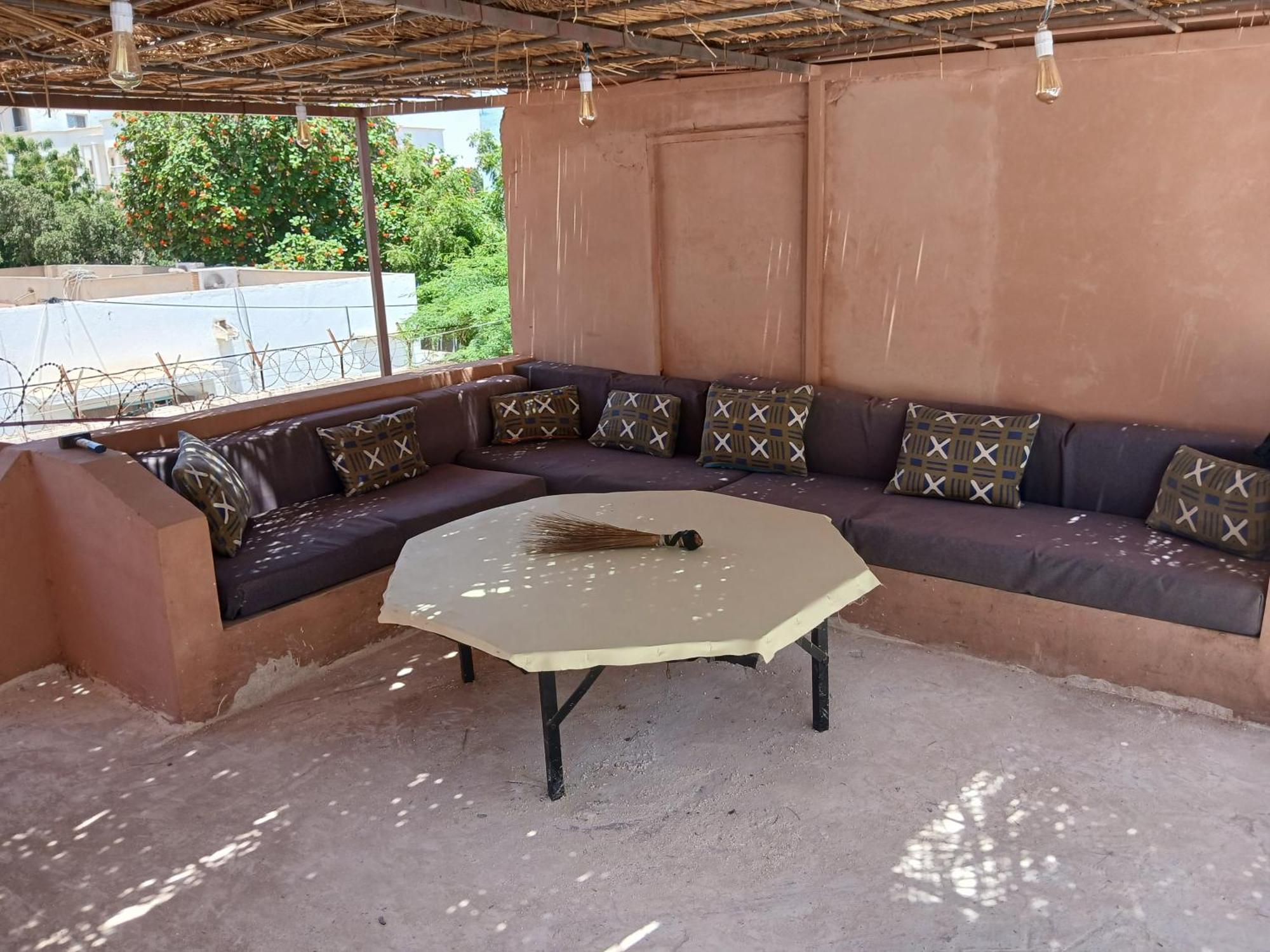 "Par 4 Chemins" - Atypical Stopover Nouakchott Dış mekan fotoğraf