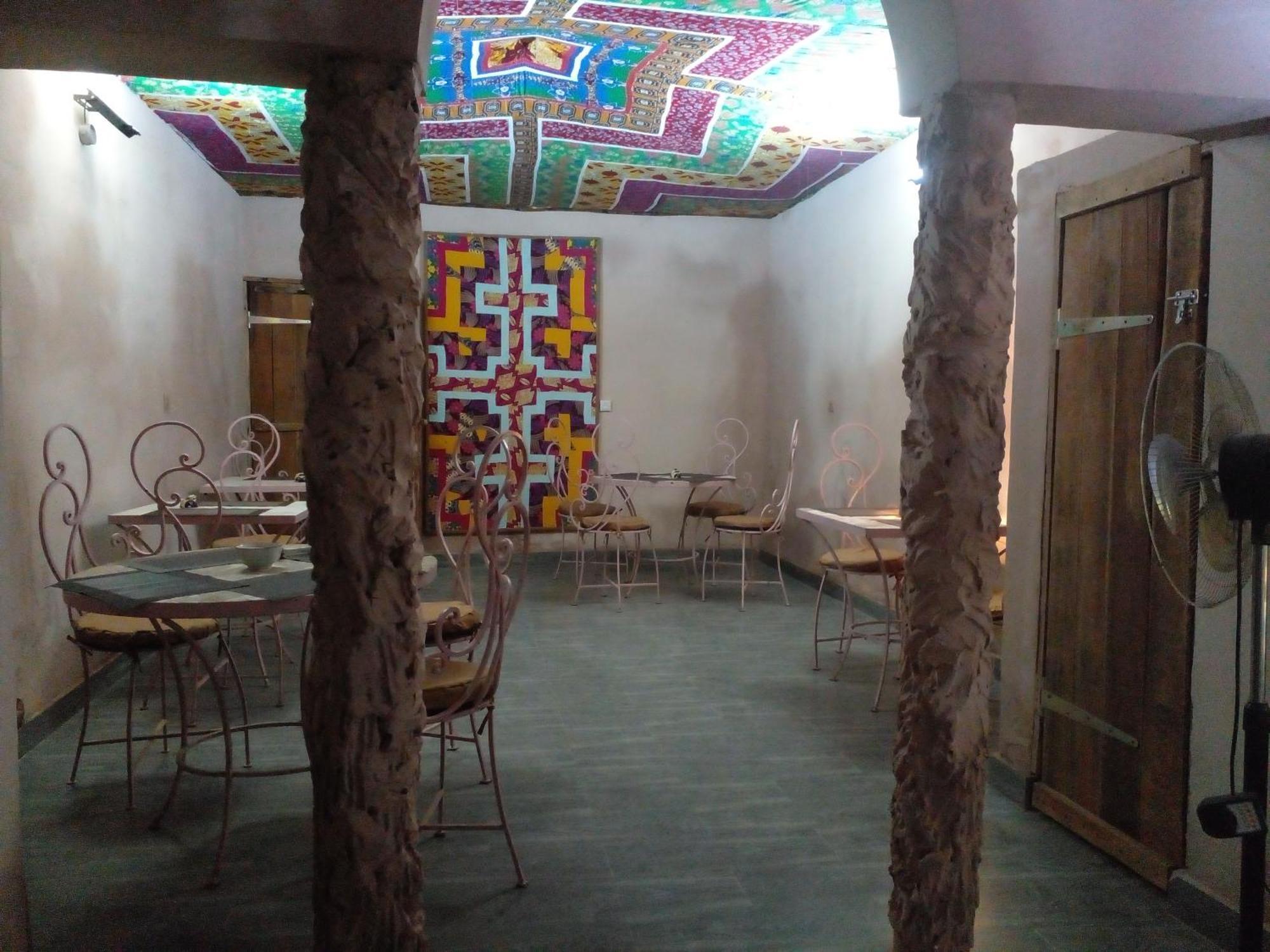 "Par 4 Chemins" - Atypical Stopover Nouakchott Dış mekan fotoğraf